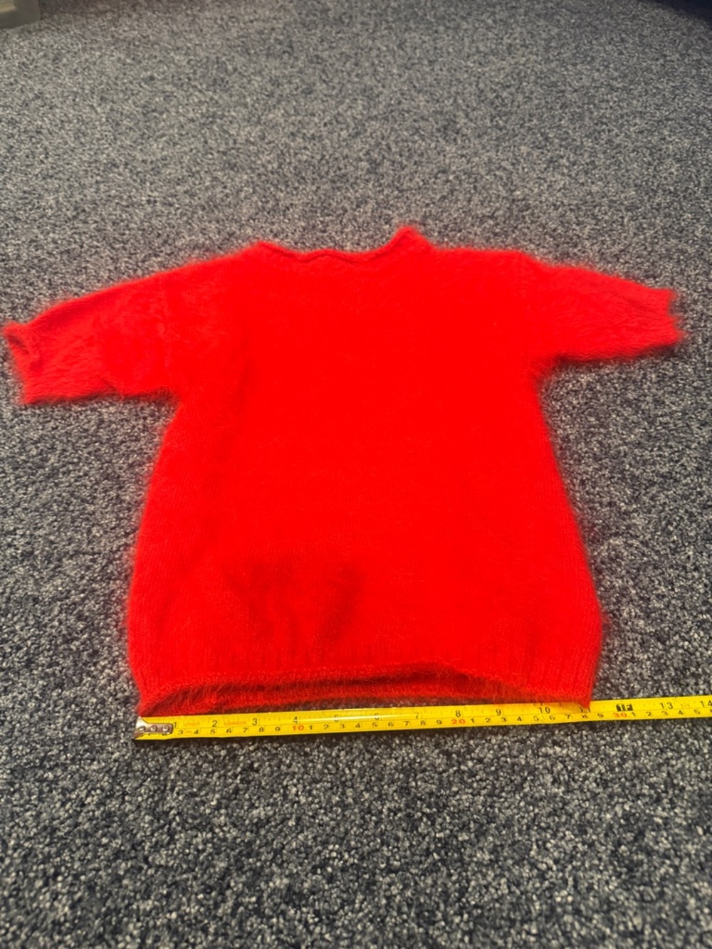 Ladies Red 70% angora Short-Sleeve Sweater. Size 8. Please look at all photos.